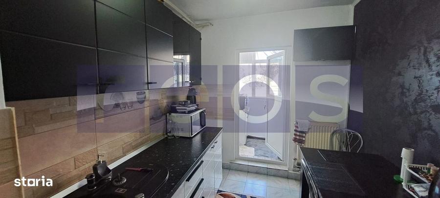 Apartament cu 3 camere decomandat, mobilat în Central