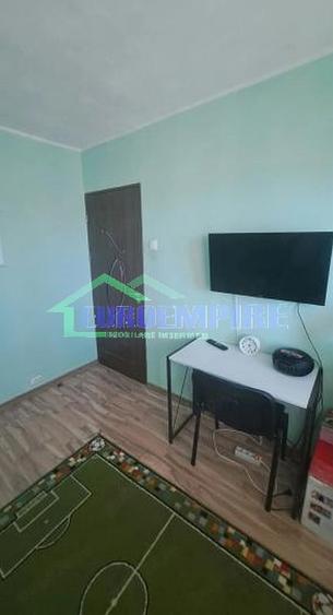Apartament cu 2 camere decomandat în Poarta 6