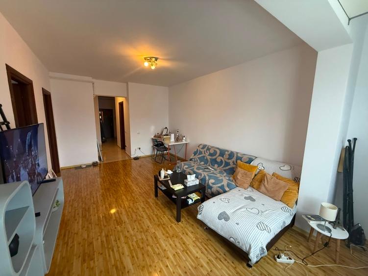 Apartament cu 2 camere semidecomandat, mobilat în Bucureștii Noi