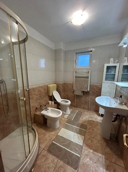 Casă cu 4 camere cu Teren 2000 Mp în Bragadiru