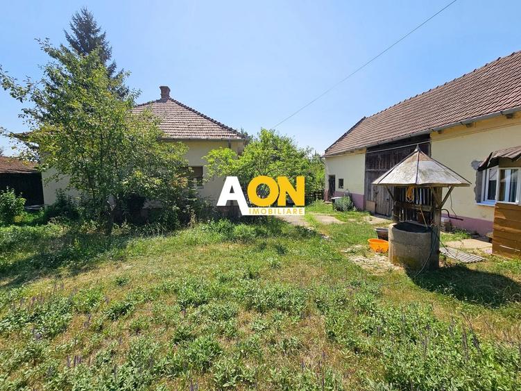 Casă individuală cu 5 camere cu Canalizare în Periferie