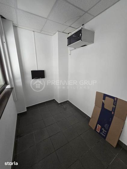 Spațiu comercial, de 80 mp, în Nicolina