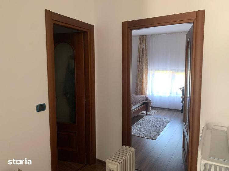 Spațiu comercial, de 150 mp, în Marginea