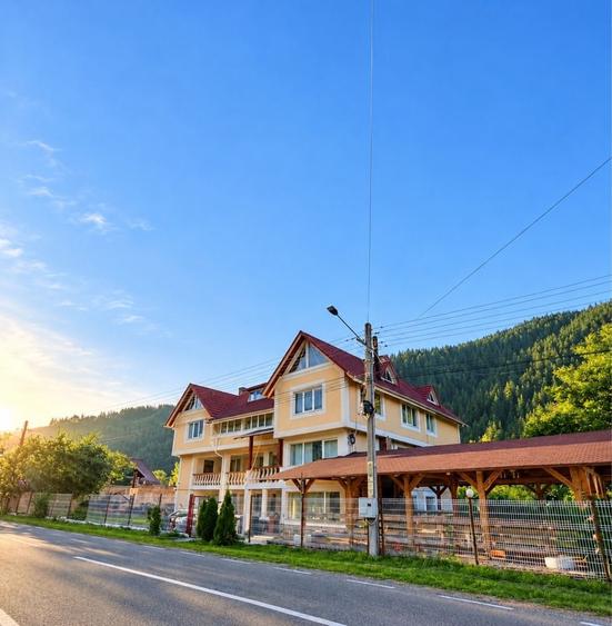 Casă cu 4 camere cu Teren 1000 Mp în Durău