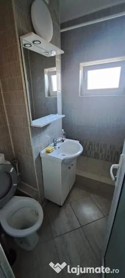 Apartament cu 2 camere semidecomandat în Casa de Cultură