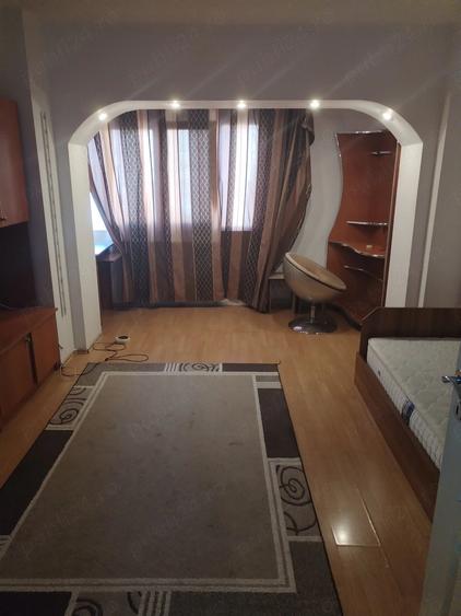 Inchiriere camera in apartament de doua camere - 2