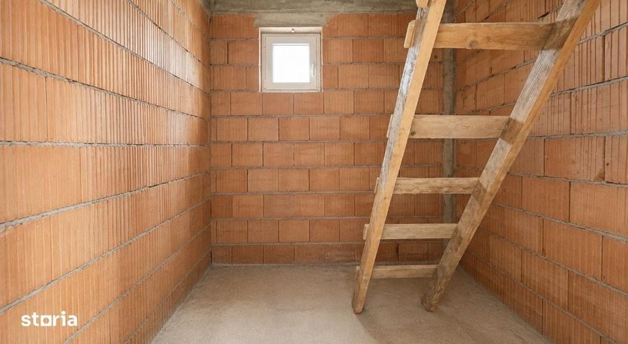 Casă cu 4 camere în Ciupercenii Noi