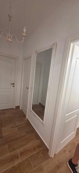 Apartament cu 2 camere semidecomandat, mobilat în Take Ionescu