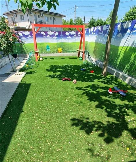 Casă individuală cu 14 camere cu Piscina în Nord-Est