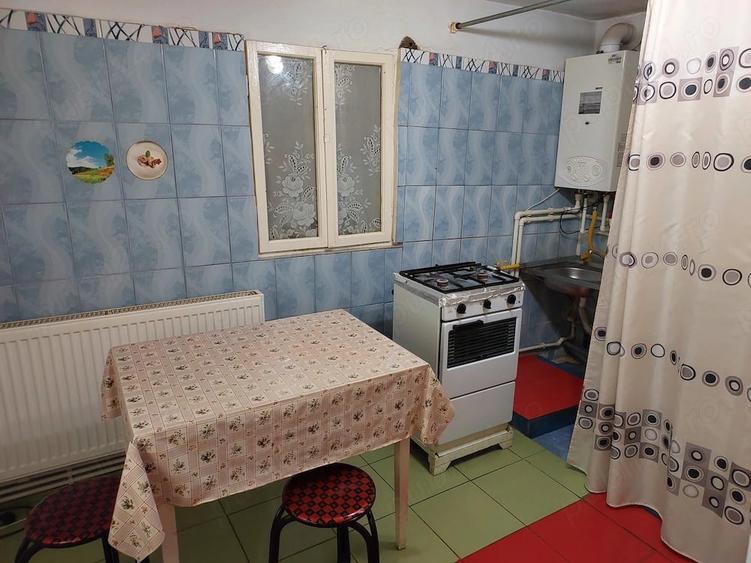 Casă cu 3 camere cu Teren 1000 Mp în Oteștii de Jos