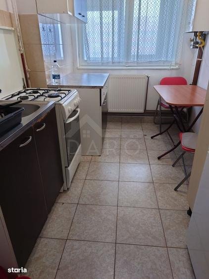 Apartament cu 2 camere decomandat în Aleea Carpați