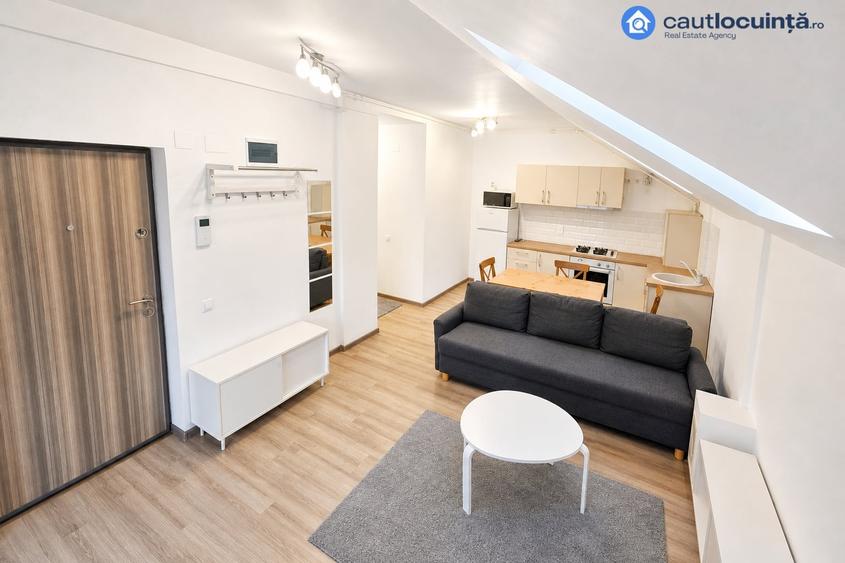 Apartament cu 3 camere în Tei