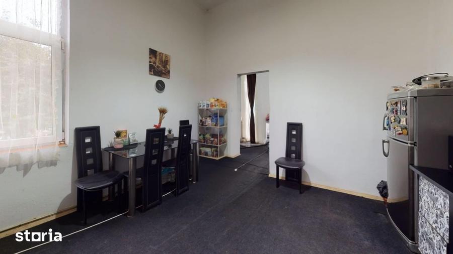 Apartament cu 3 camere în Armeneasca