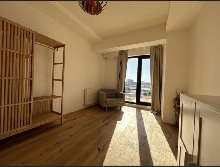 Apartament cu 3 camere decomandat în Pipera