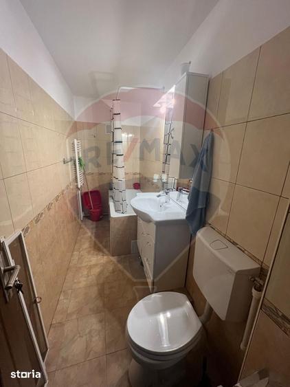Apartament cu 2 camere în Exterior Est
