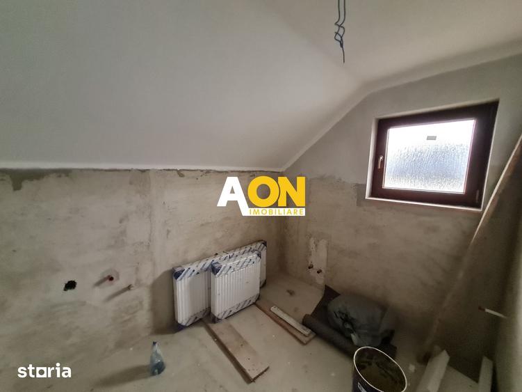 Casă cu 6 camere cu Teren 357 Mp în Micești