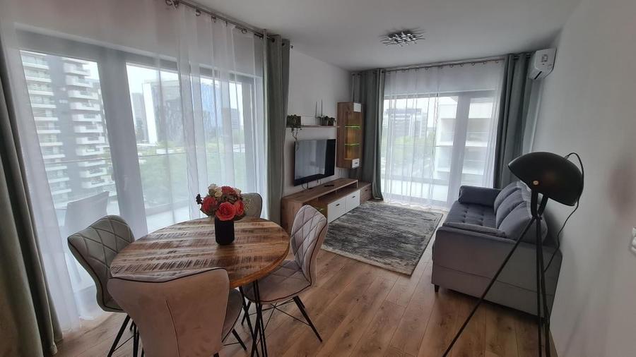 Apartament cu 2 camere decomandat în Aviației
