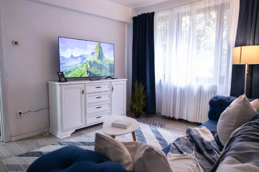 Apartament cu 2 camere decomandat, mobilat în Central