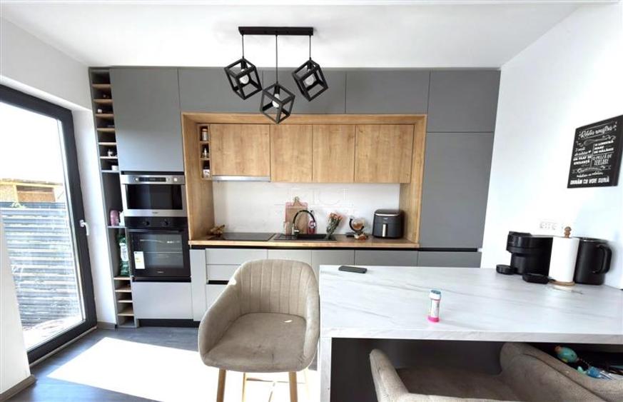 Duplex cu 3 camere cu Garaj în Tărlungeni