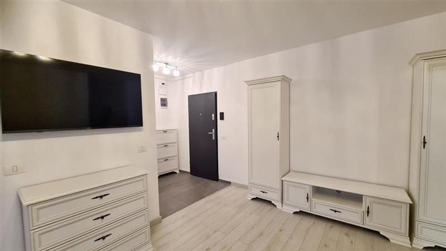 Apartament cu 2 camere semidecomandat în Moșnița Nouă