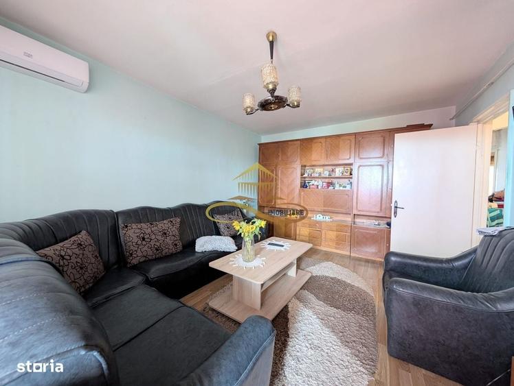 Apartament cu 3 camere decomandat în 9 Mai
