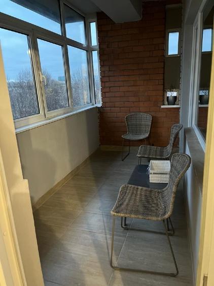 Apartament cu 4 camere decomandat în 1 Mai