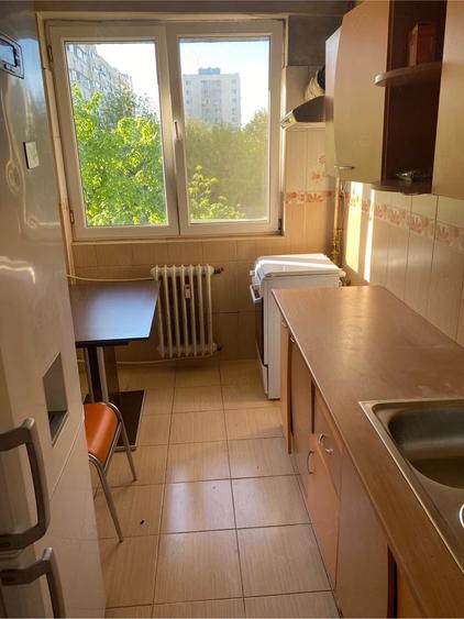 inchiriez apartament 2 camere - 1