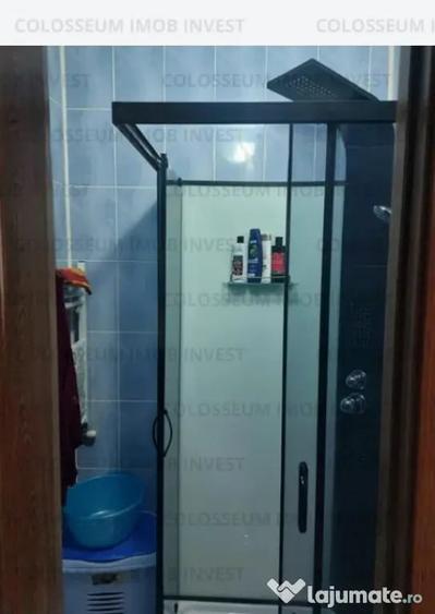Apartament cu 2 camere decomandat în Tractorul