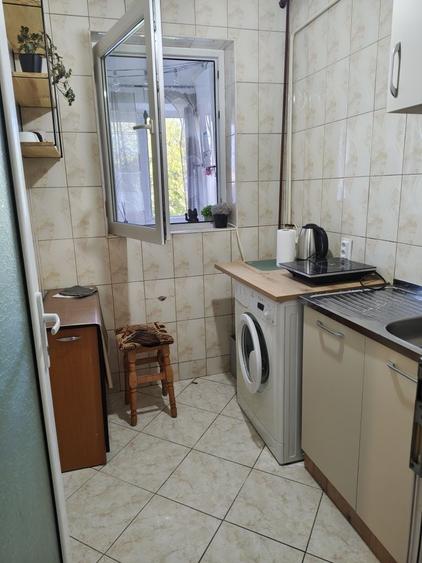 Garsonieră în Sârbi