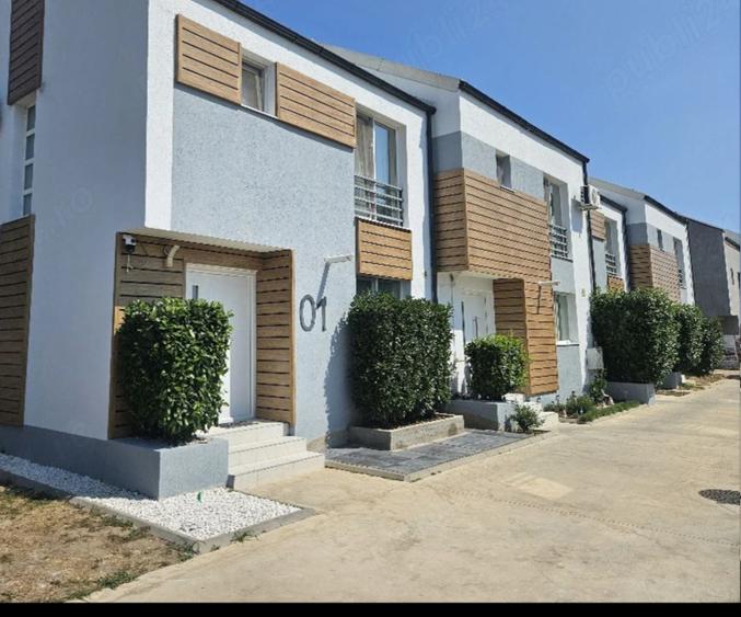 Casă cu 4 camere în Victoria