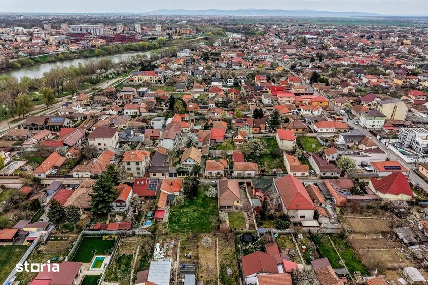 Casă cu 5 camere cu Teren 360 Mp în Mureșel