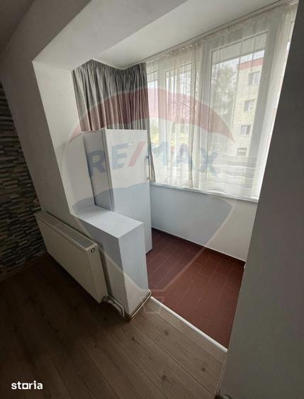Apartament cu 3 camere semidecomandat, mobilat în Electroprecizia