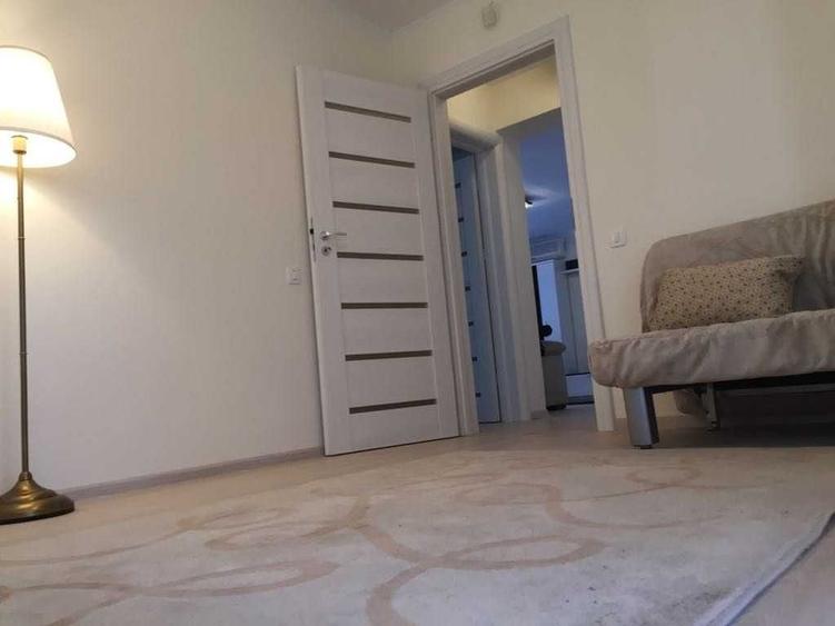 Apartament cu 3 camere semidecomandat în Primăverii