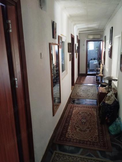 Casă cu 5 camere cu Teren 1300 Mp în Bucovăț