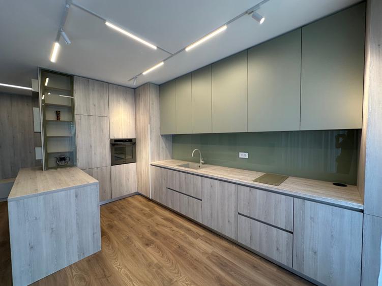 Apartament cu 2 camere decomandat în Moșilor