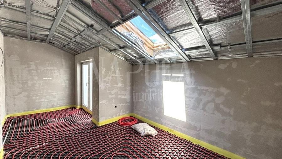 Apartament cu 4 camere semidecomandat în Someșeni