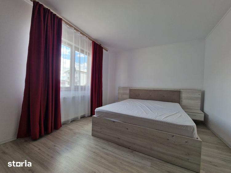 Casă cu 5 camere cu Teren 300 Mp în Central