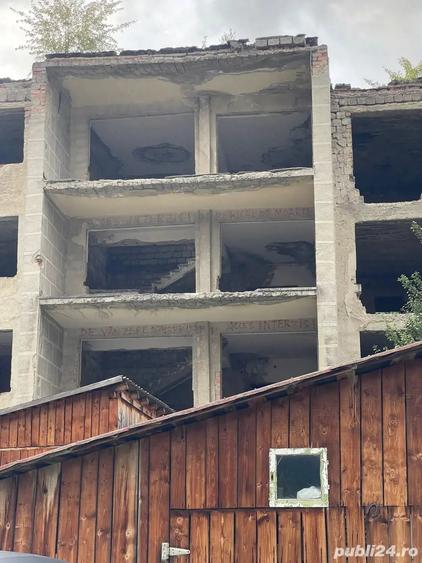 Apartament cu 3 camere decomandat în Borșa