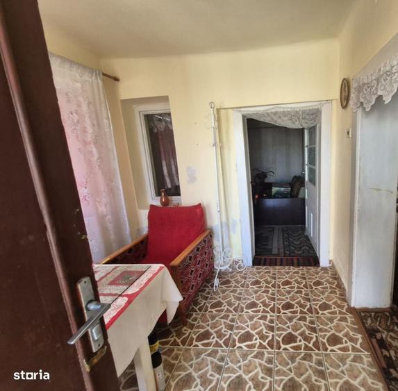 Casă cu 4 camere în Grădiște
