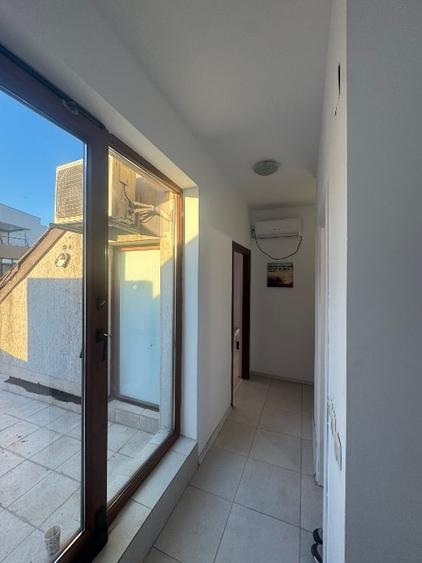 Apartament cu 3 camere, mobilat în Tomis Nord