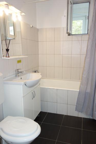Apartament cu 2 camere semidecomandat în Dristor