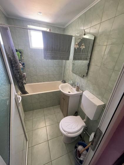 Apartament cu 3 camere semidecomandat în Kogălniceanu