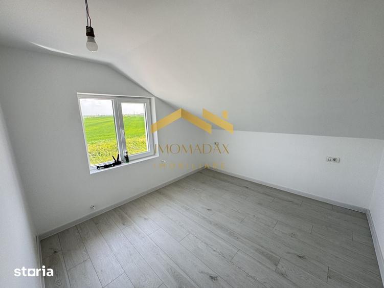 Casă cu 5 camere cu Teren 400 Mp în Bucovăț