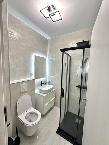 Apartament cu 3 camere decomandat în Fundeni