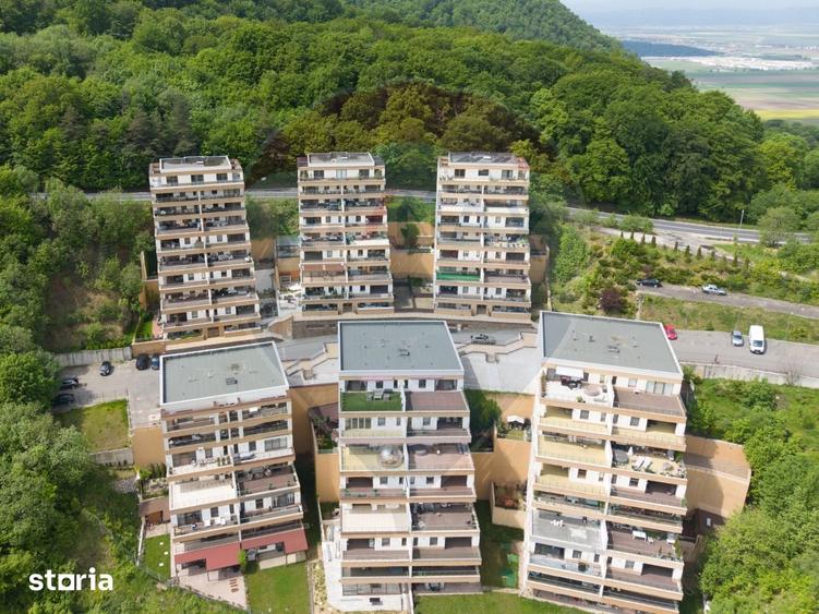 Apartament cu 3 camere în Schei
