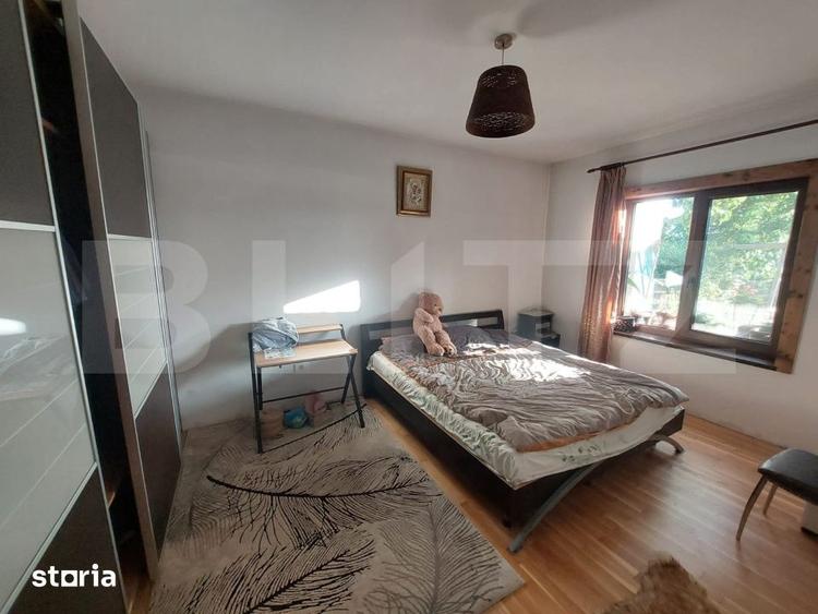 Casă cu 8 camere cu Teren 900 Mp în Săcele