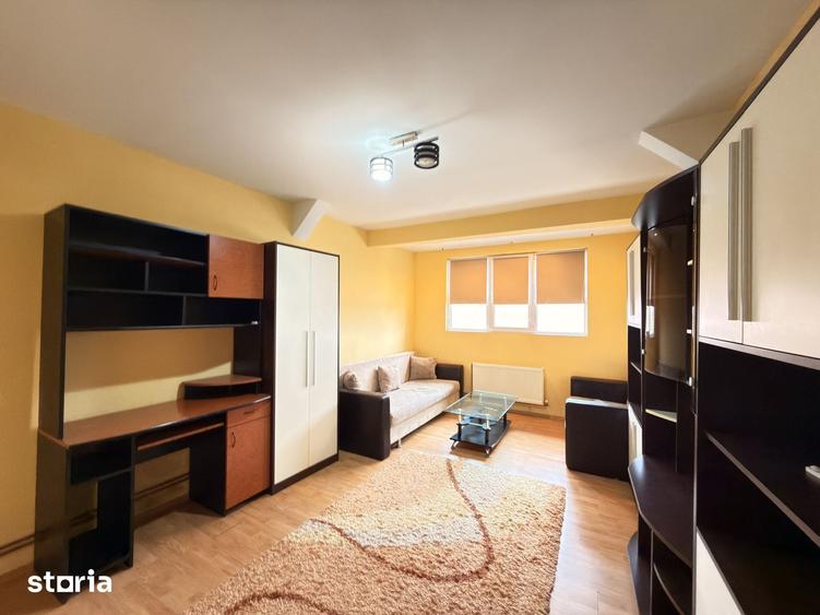 Apartament cu 2 camere decomandat în Girocului