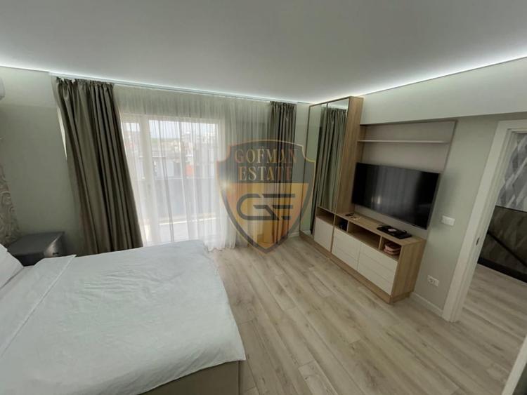 Apartament cu 4 camere decomandat în Mamaia-Sat