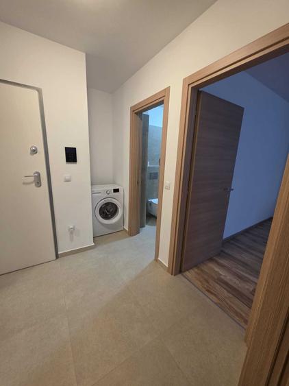 Apartament cu 2 camere decomandat în Est
