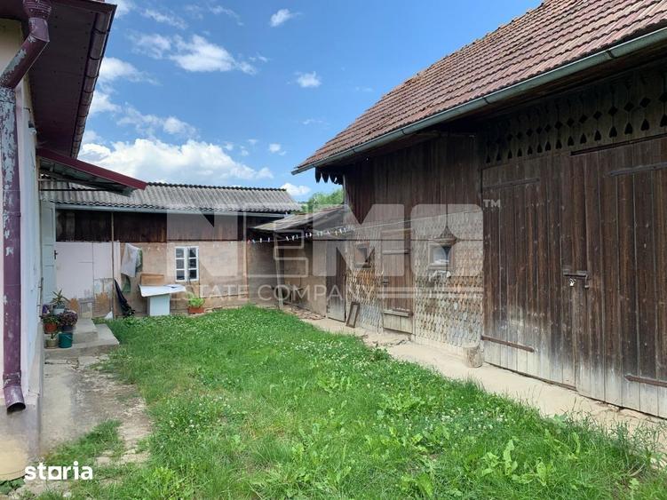 Casă cu 2 camere cu Teren 1285 Mp în Cacica